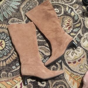Chic Tan Suede Heeled Boots for Women